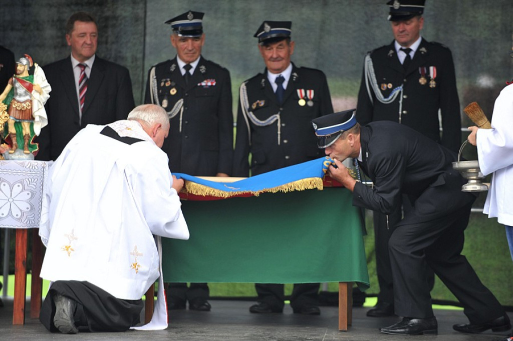Nowy samochód dla strażaków OSP Dębno