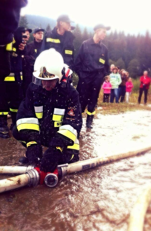 Strażacy z Czarnego Dunajca gaszą pożar na Słowacji