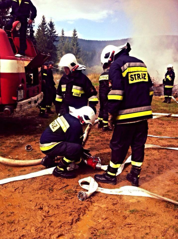 Strażacy z Czarnego Dunajca gaszą pożar na Słowacji