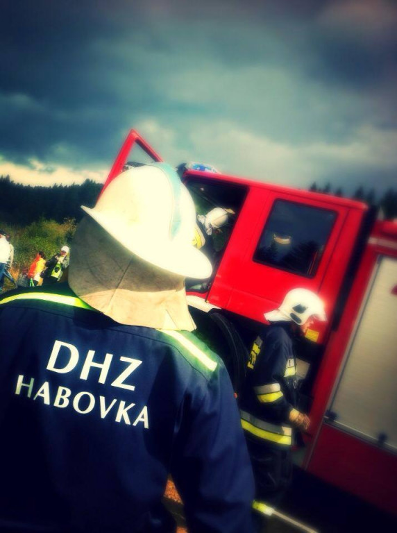 Strażacy z Czarnego Dunajca gaszą pożar na Słowacji