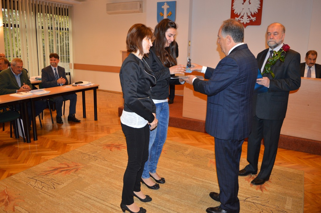 Nauczycielskie awanse, uczniowskie nagrody