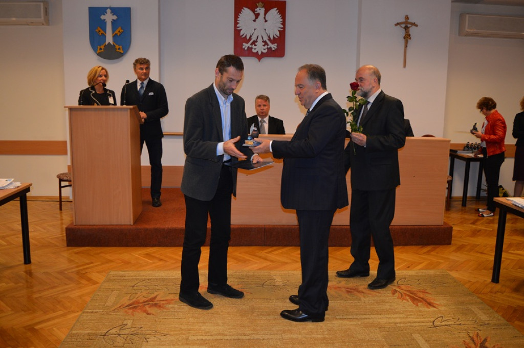 Nauczycielskie awanse, uczniowskie nagrody