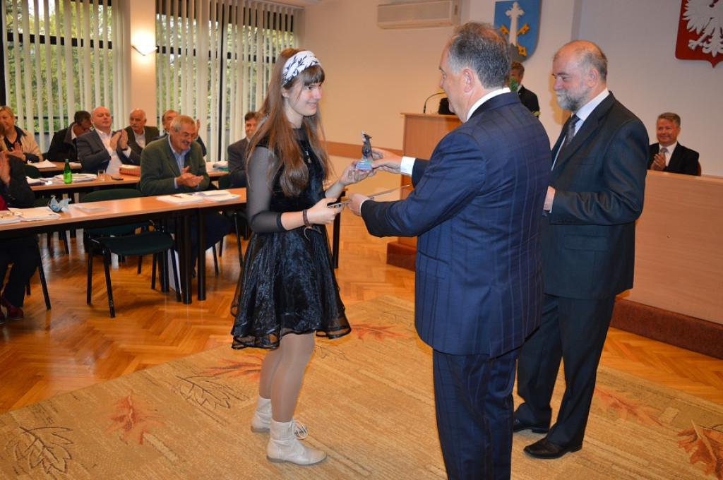 Nauczycielskie awanse, uczniowskie nagrody
