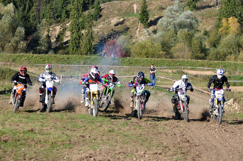 Amatorskie zawody motocrossowe