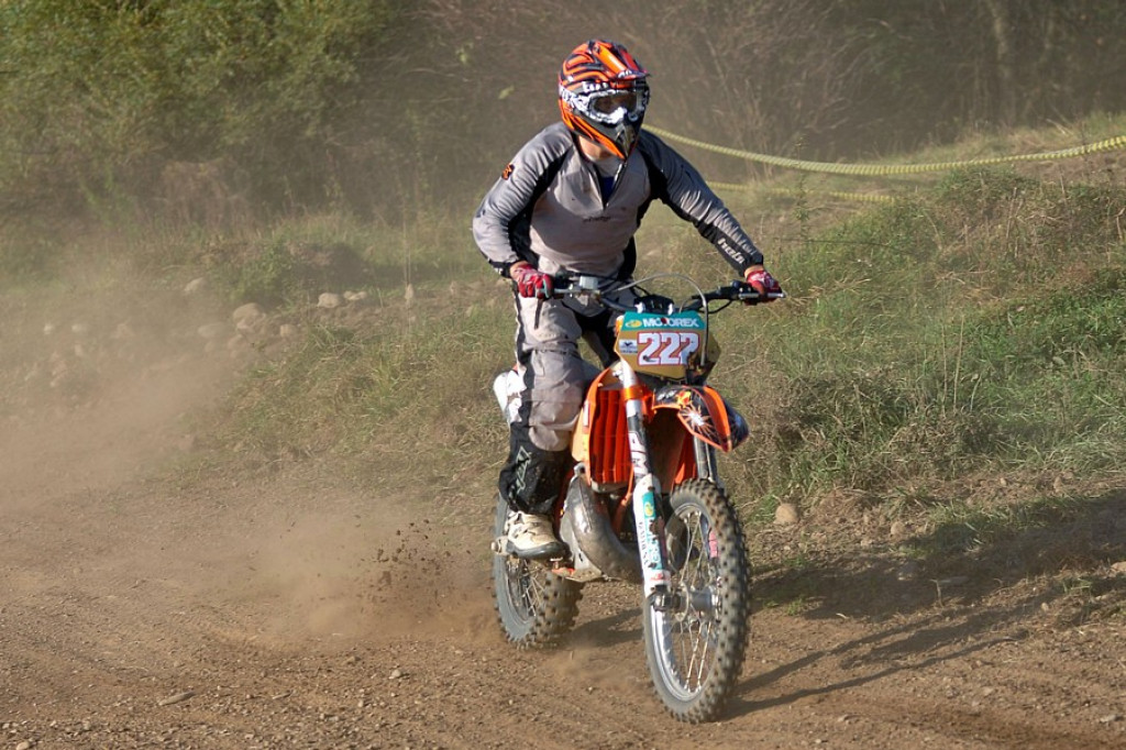 Amatorskie zawody motocrossowe
