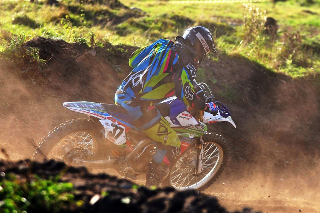Amatorskie zawody motocrossowe