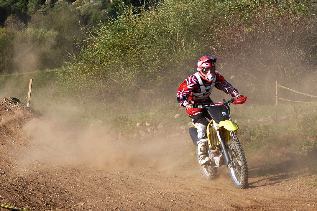 Amatorskie zawody motocrossowe
