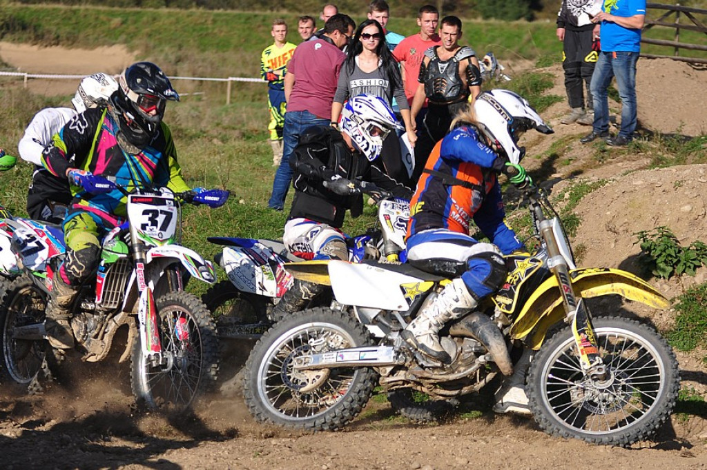 Amatorskie zawody motocrossowe
