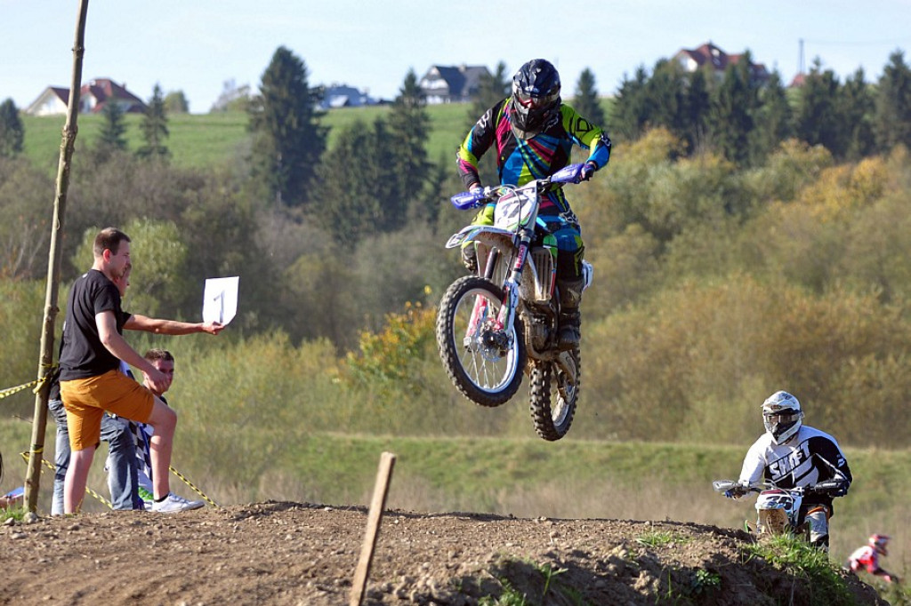 Amatorskie zawody motocrossowe