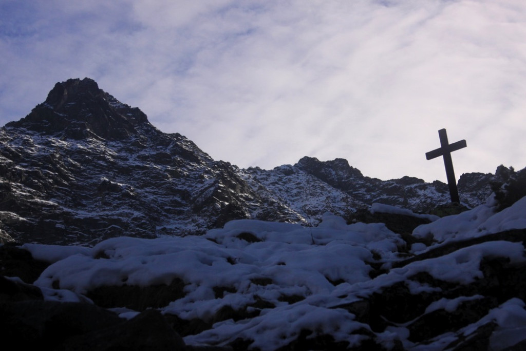 Opustoszałe Morskie Oko i Czarny Staw pod Rysami