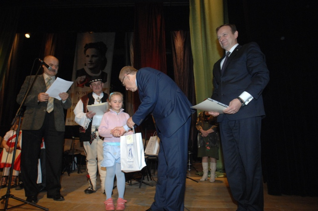 I Powiatowy Festiwal Poezji i Pieśni Patriotycznej w Nowym Targu