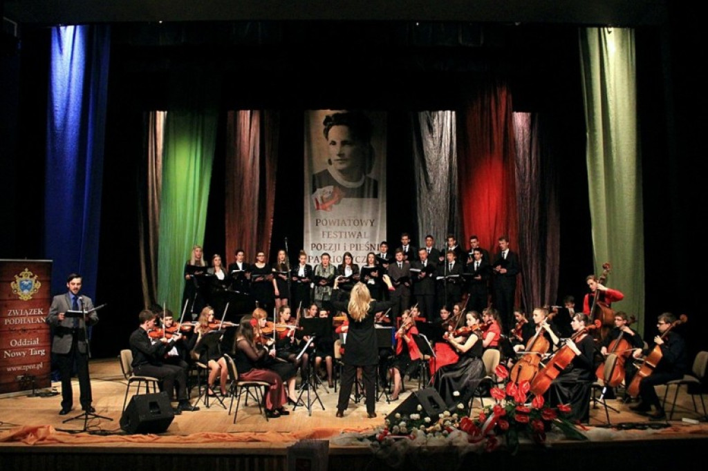 I Powiatowy Festiwal Poezji i Pieśni Patriotycznej w Nowym Targu