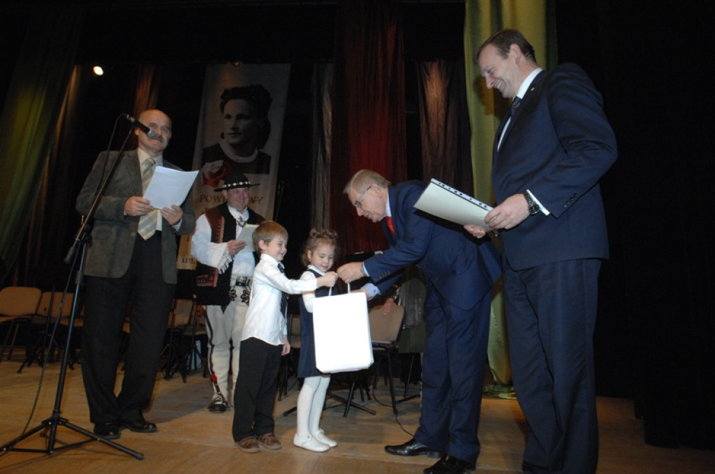 I Powiatowy Festiwal Poezji i Pieśni Patriotycznej w Nowym Targu