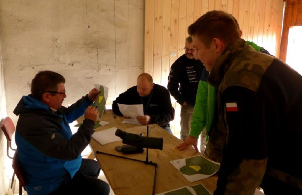 Historyczne strzelanie – cztery puchary dla kadetów