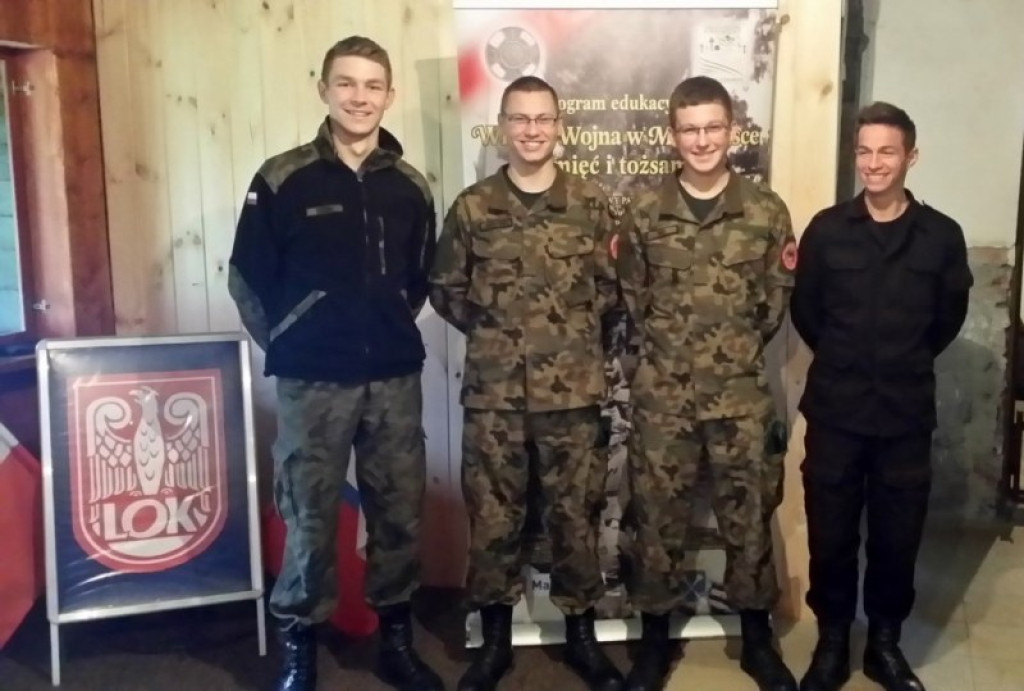 Historyczne strzelanie – cztery puchary dla kadetów