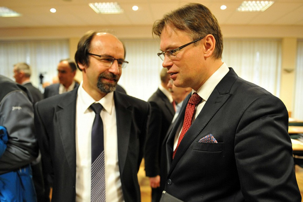 Uroczysta sesja w Zakopanem: Leszek Dorula zaprzysiężony