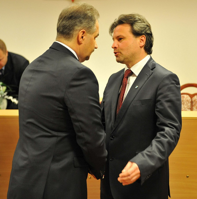 Uroczysta sesja w Zakopanem: Leszek Dorula zaprzysiężony