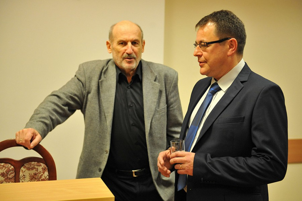 Uroczysta sesja w Zakopanem: Leszek Dorula zaprzysiężony