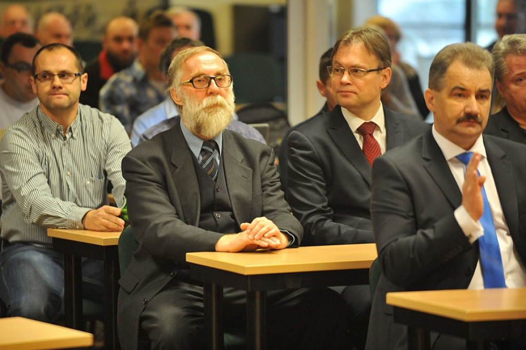 Uroczysta sesja w Zakopanem: Leszek Dorula zaprzysiężony
