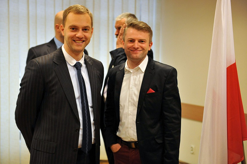 Uroczysta sesja w Zakopanem: Leszek Dorula zaprzysiężony