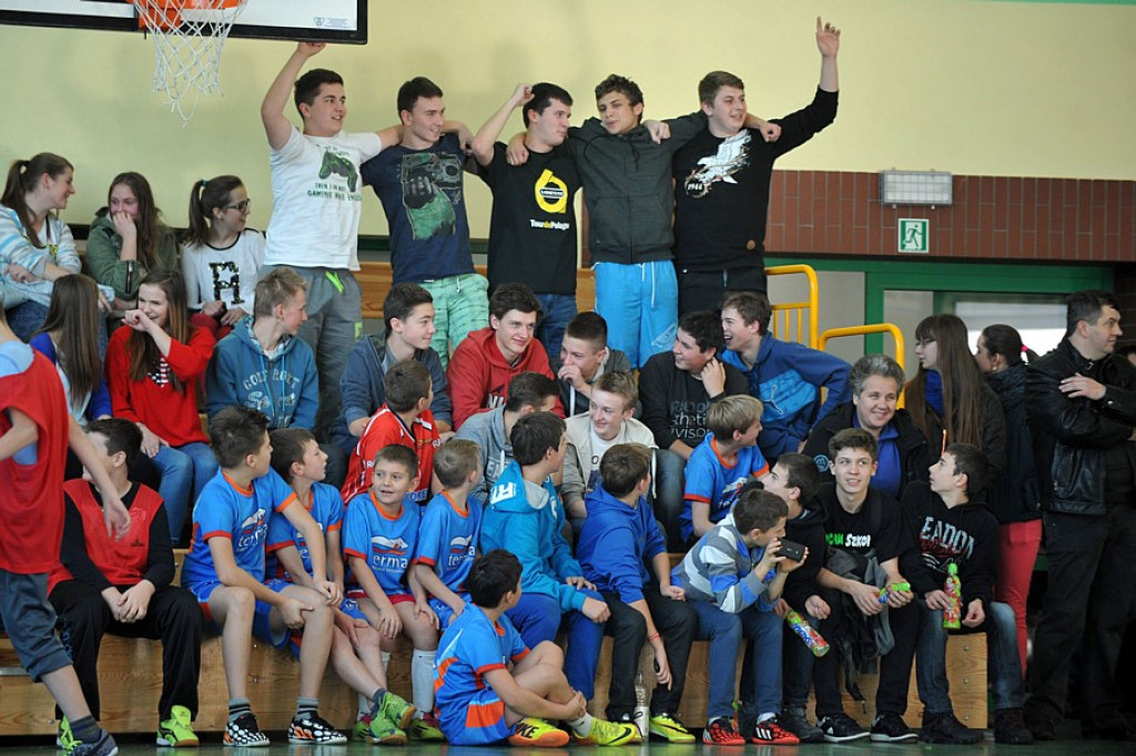Turniej piłki halowej ministrantów i lektorów