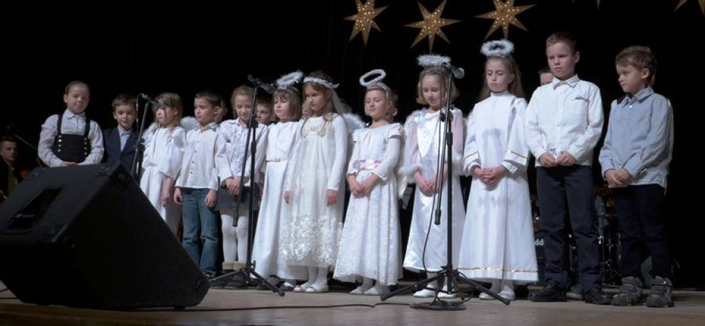 „Jedenastka” na scenie MOK - najsympatyczniejszy koncert kolęd w Nowym Targu
