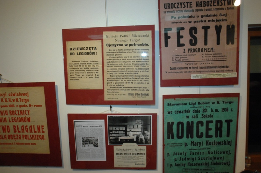 „Nowotarżanki” - niezwykła historyczna wystawa w nowotarskim ratuszu