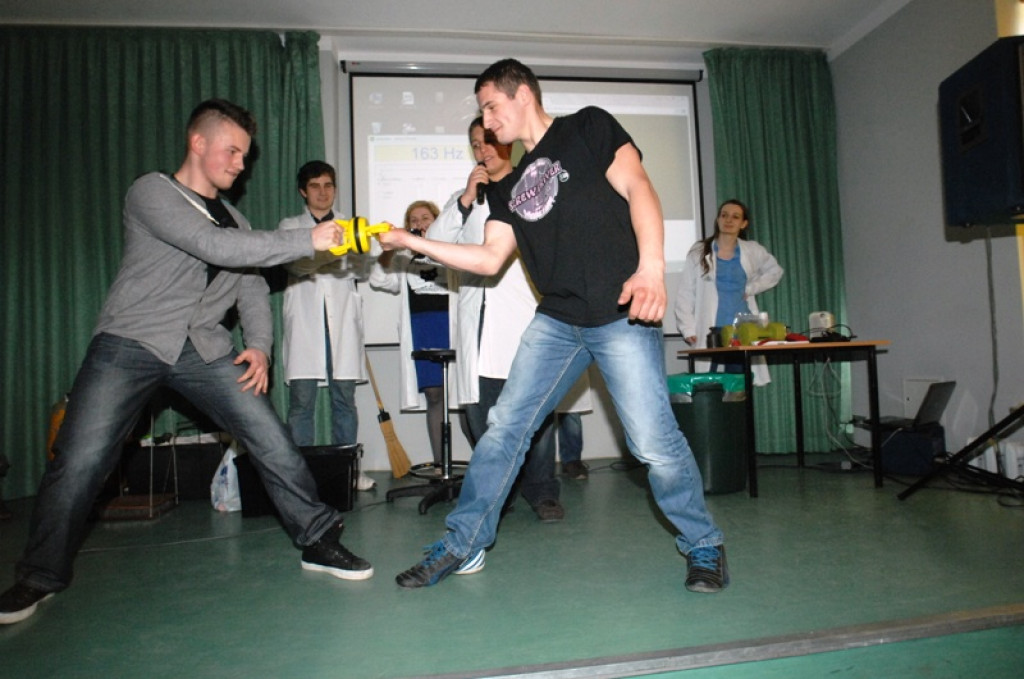 IX Festiwal Nauki w nowotarskim Zespole Szkół Technicznych