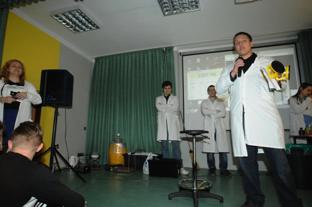 IX Festiwal Nauki w nowotarskim Zespole Szkół Technicznych