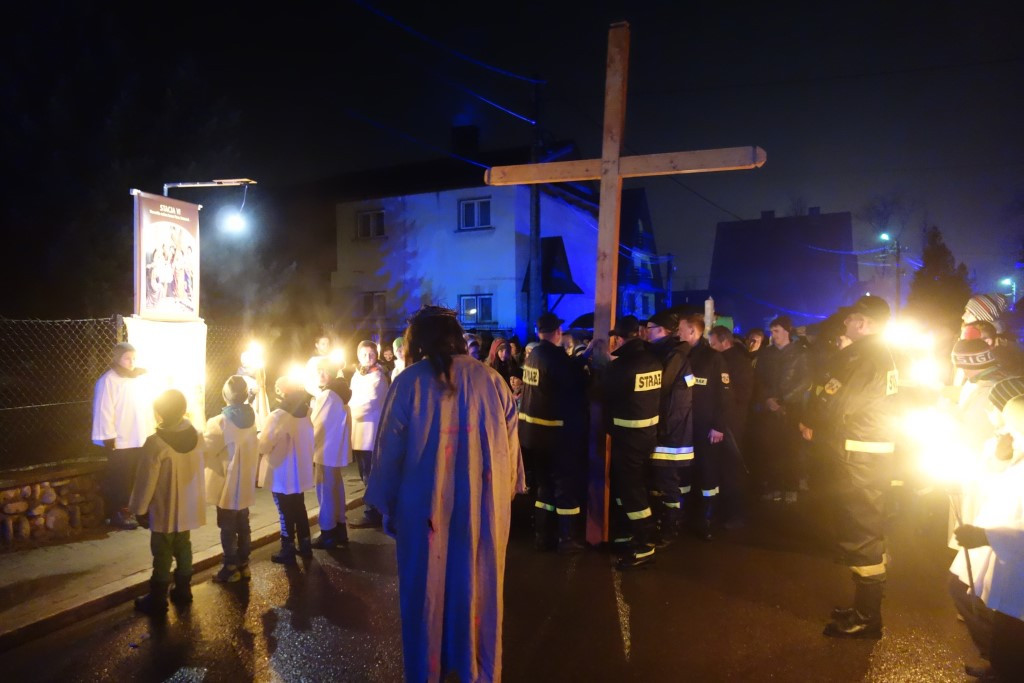 Droga Krzyżowa w Poroninie