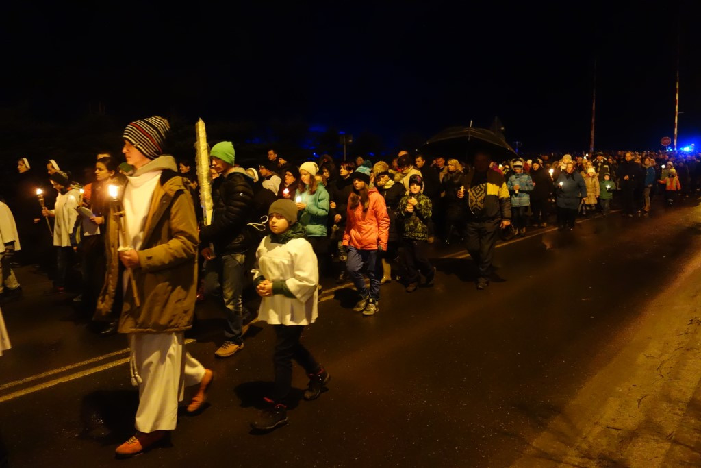 Droga Krzyżowa w Poroninie