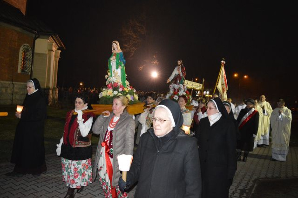 Wieczorna i poranna rezurekcja