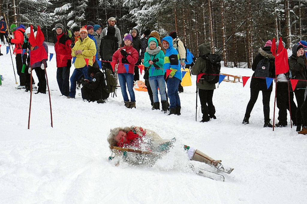 Zawody na Starym Sprzęcie Narciarskim o Wielkanocne Jajo