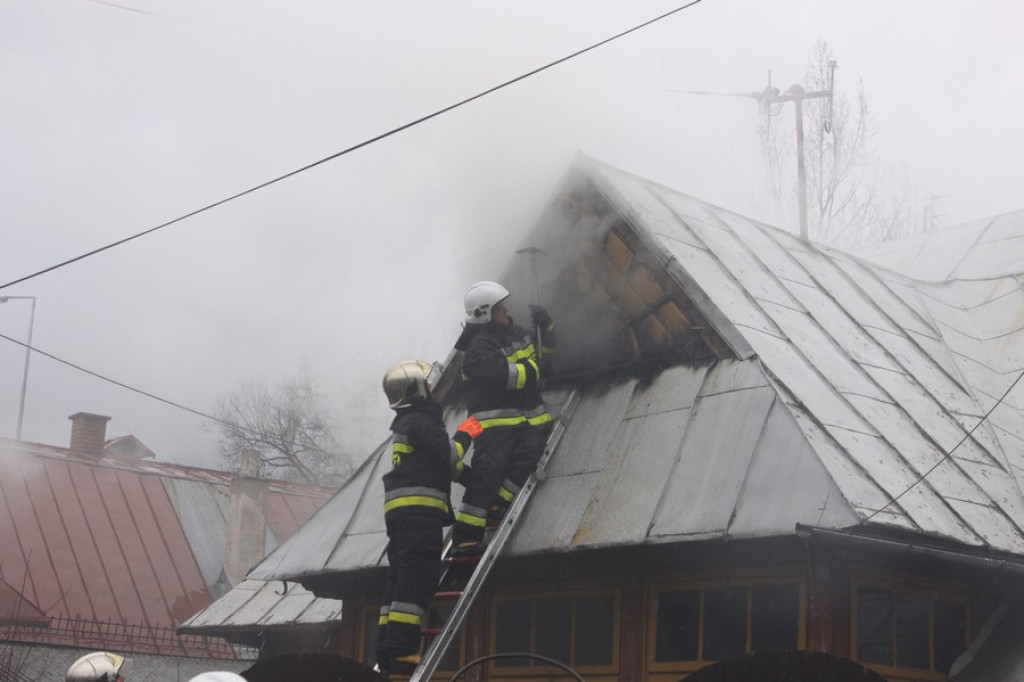 Pożar przy ul. Szkolnej w Zakopanem