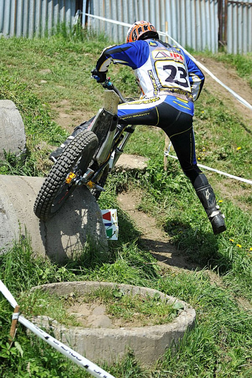 Trial motocyklowy - I i II runda eliminacji mistrzostw Polski