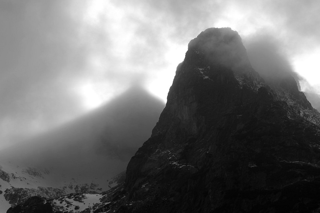 Tatry odsłoniły swoje piękno. Wspaniały spektakl nad Zielonym Stawem Kieżmarskim