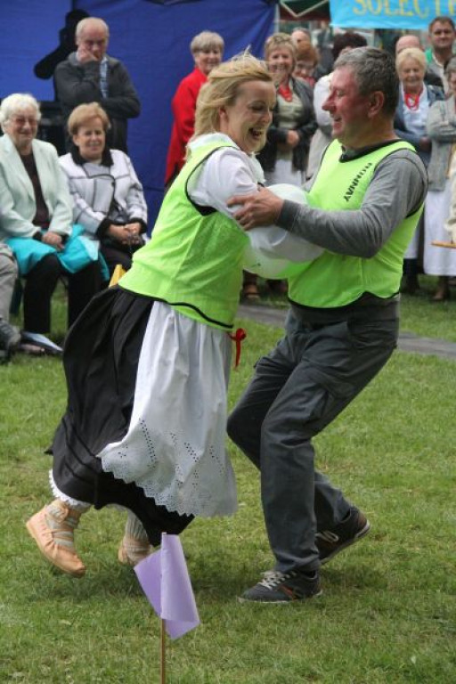 Gdzie wałkiem do chłopa rzucają