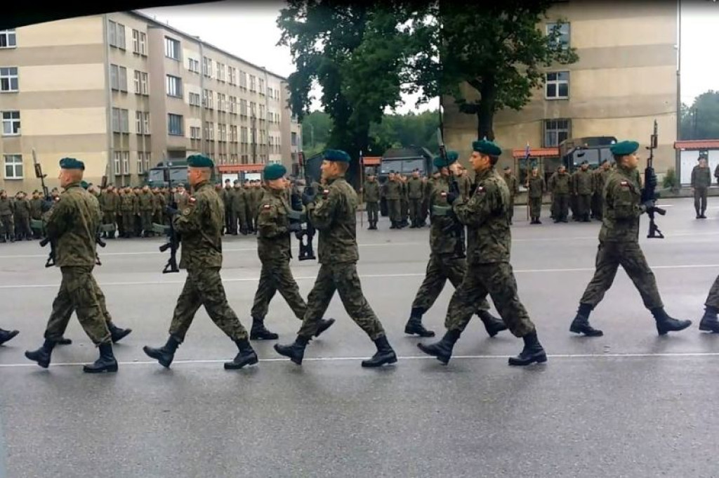 Nowotarscy kadeci na święcie jednostki patronackiej w Krakowie