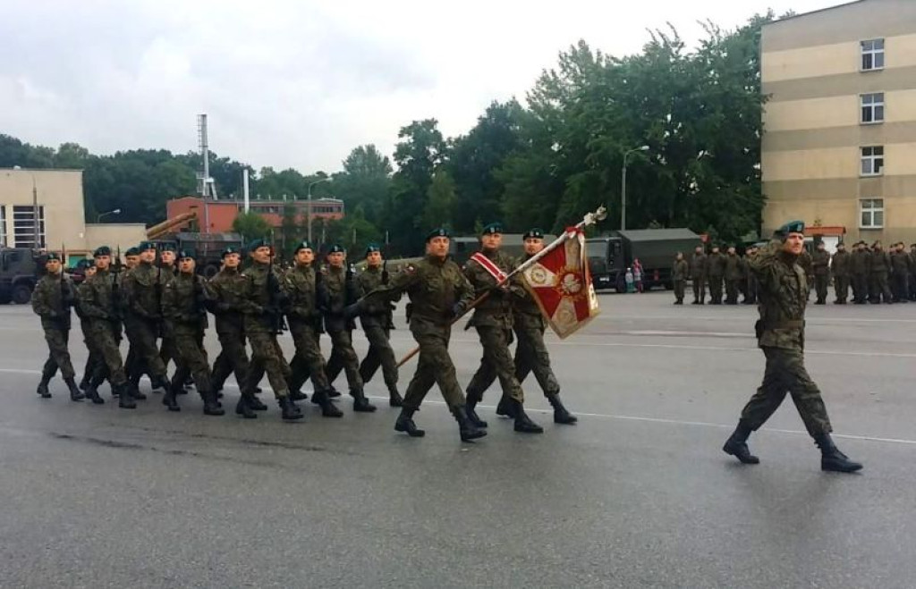Nowotarscy kadeci na święcie jednostki patronackiej w Krakowie