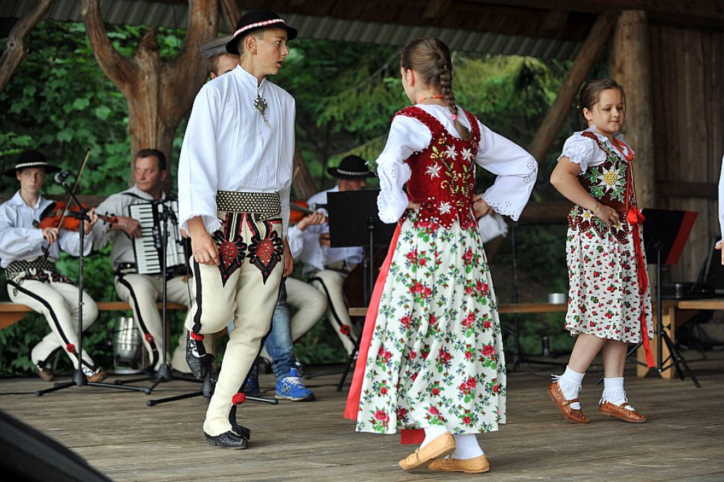 Brzegowskie Nucicki i wybory Gaździny Roku
