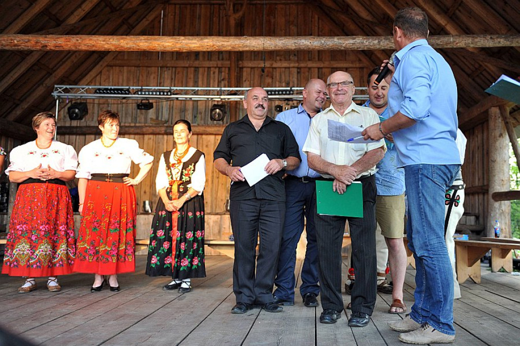 Brzegowskie Nucicki i wybory Gaździny Roku