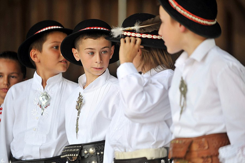Brzegowskie Nucicki i wybory Gaździny Roku