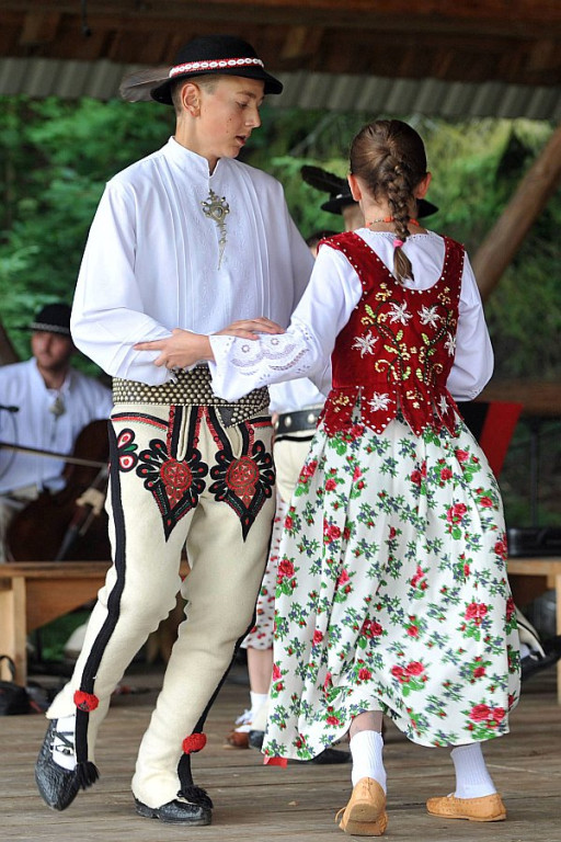 Brzegowskie Nucicki i wybory Gaździny Roku