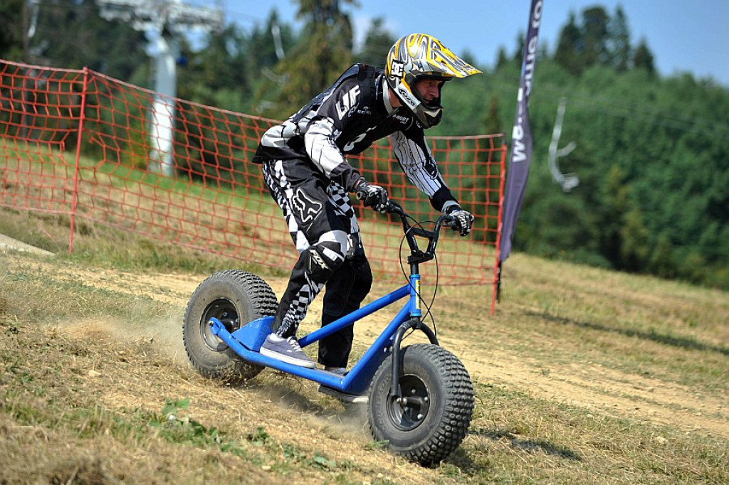 Białka Tarzańska: Cross Monster i eksplozja kolorów