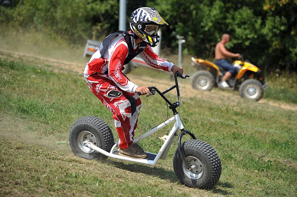 Białka Tarzańska: Cross Monster i eksplozja kolorów