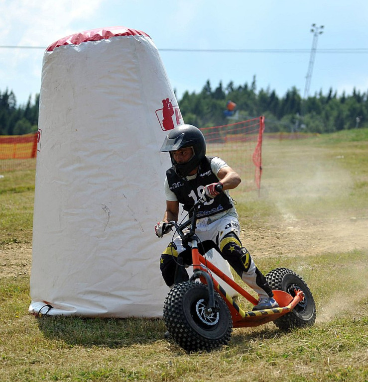 Białka Tarzańska: Cross Monster i eksplozja kolorów