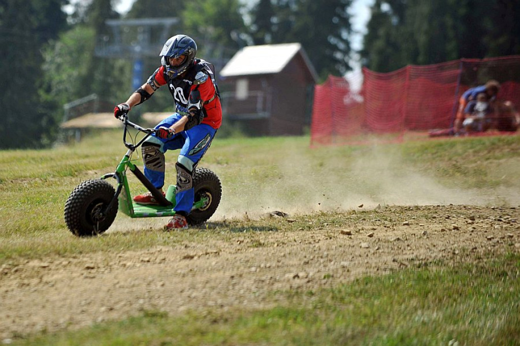 Białka Tarzańska: Cross Monster i eksplozja kolorów
