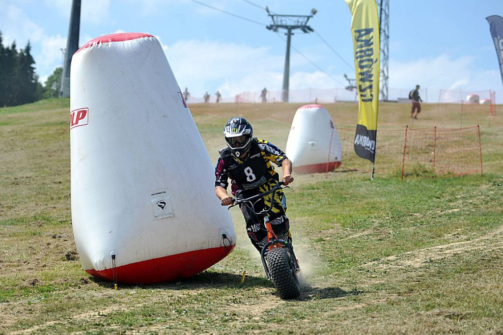 Białka Tarzańska: Cross Monster i eksplozja kolorów