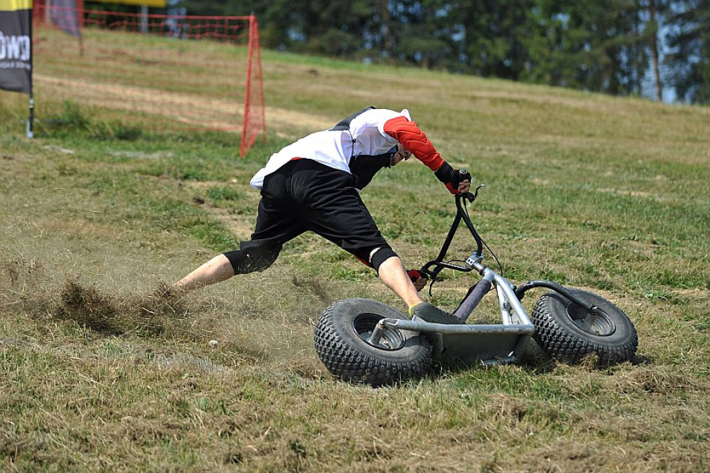 Białka Tarzańska: Cross Monster i eksplozja kolorów