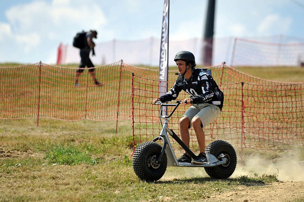 Białka Tarzańska: Cross Monster i eksplozja kolorów